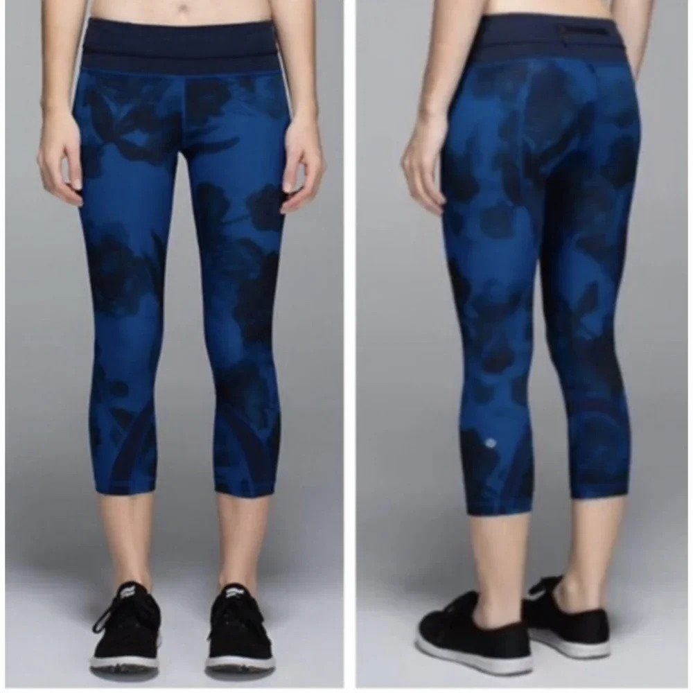 Lululemon Run‎ Inspire Crop II Jumbo Inky Floral Blue Black Size 4